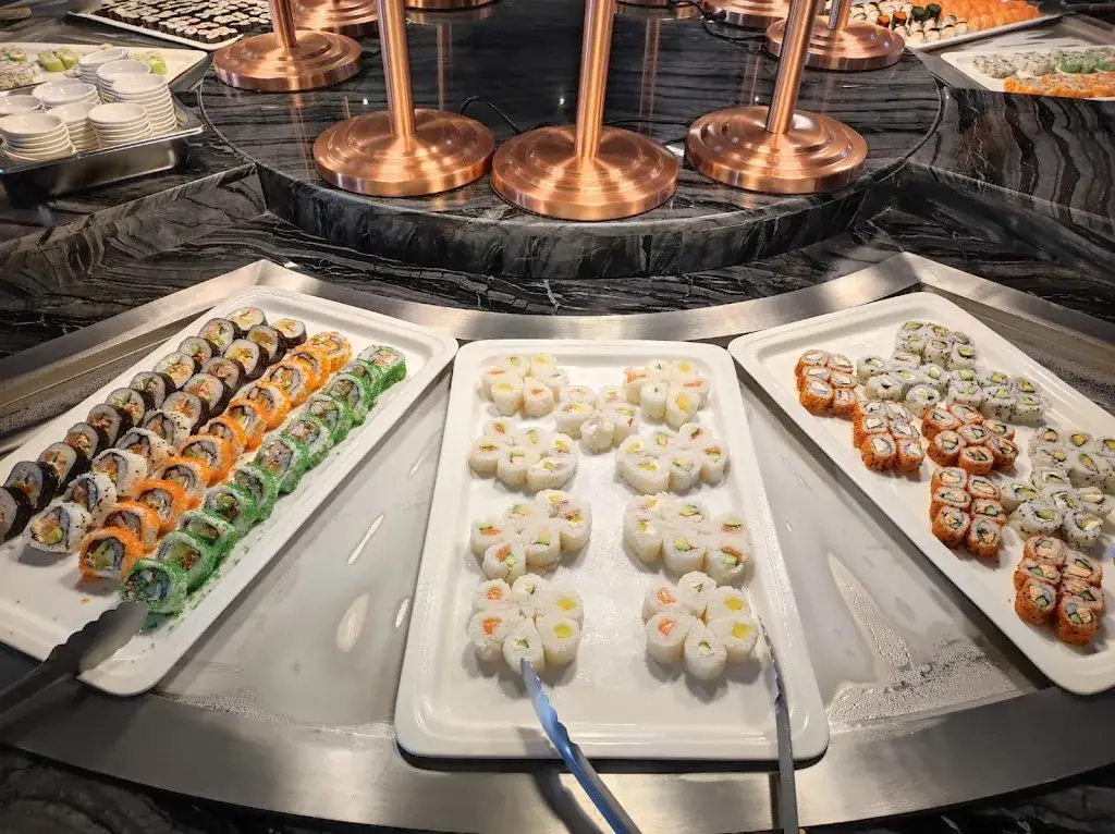 Le Shanghai_Chauray_slider_image_2