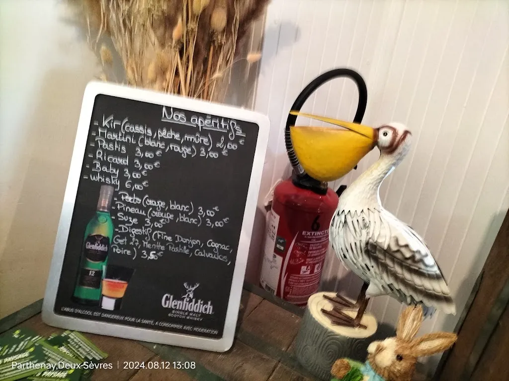 Annie Demazure_Brasserie LE PELICAN_Parthenay_review