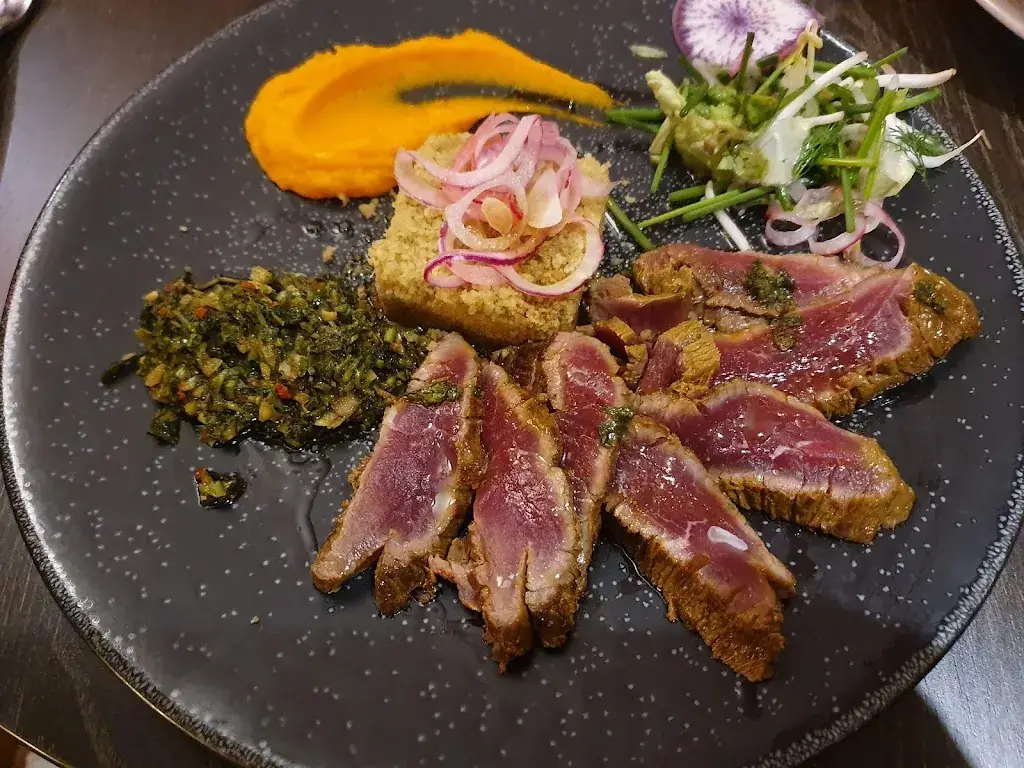 beat shona_Zakhang_Grenoble_review