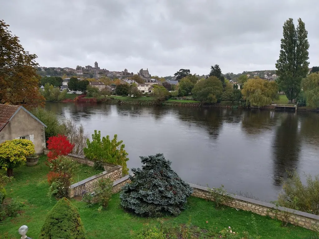 Phillip Spencer_Hotel Le Chalet Fleuri_Chauvigny_avis