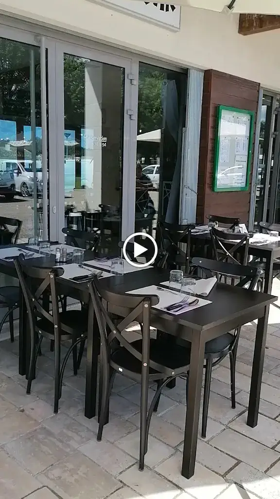 Au Cul de Poule_Chermignac_slider_image_1