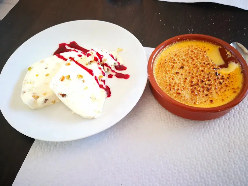 Au Cul de Poule_Chermignac_slider_image_2