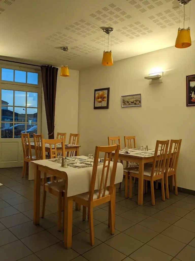 Restaurant Grain De Sel restaurant à Chevanceaux