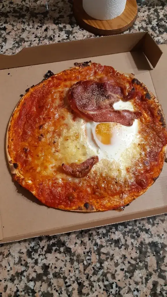 Frederic Bourut_Pizza Bella Family_Chéraute_review