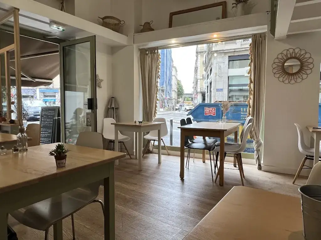 Restaurant Chez Nous_Grenoble_slider_image_3