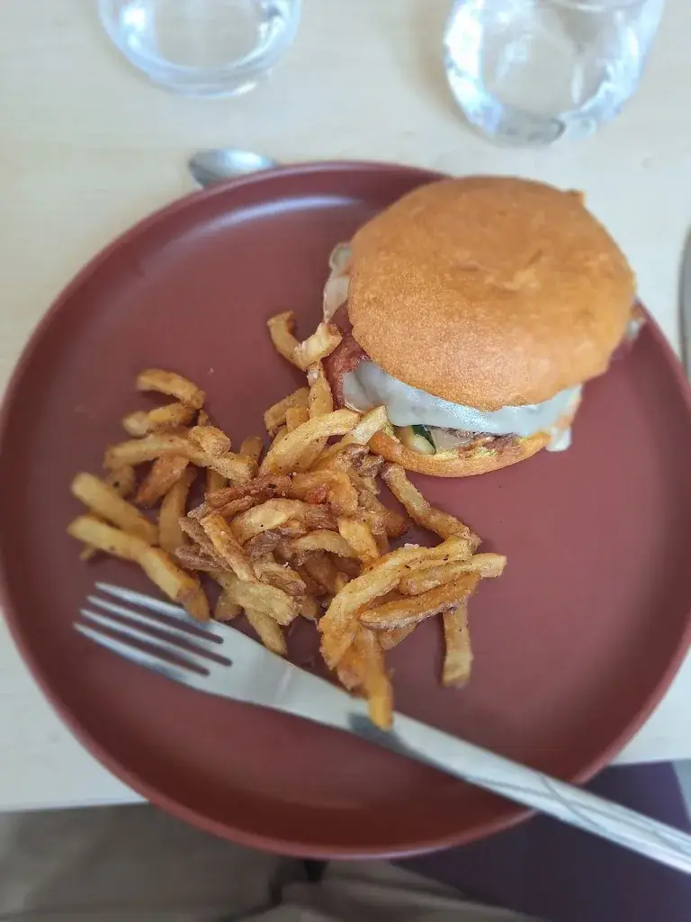 Simon Daspe_Etxola_Mauléon-Licharre_review