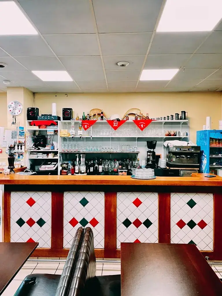 Trinquet Urrupean restaurant in Garindein