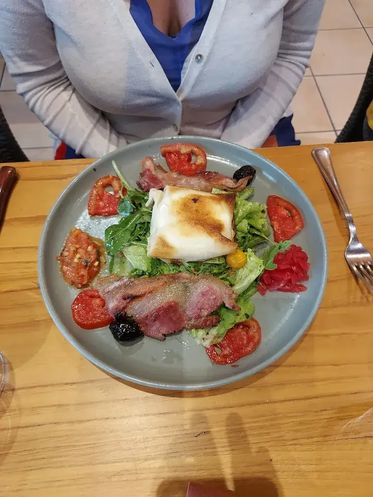 Kate Edley_Restaurant Gamia_Bussunarits-Sarrasquette_review