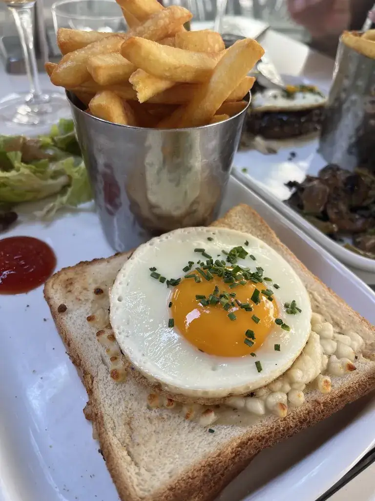 Arturo Campos_La Fabryk_Grenoble_review