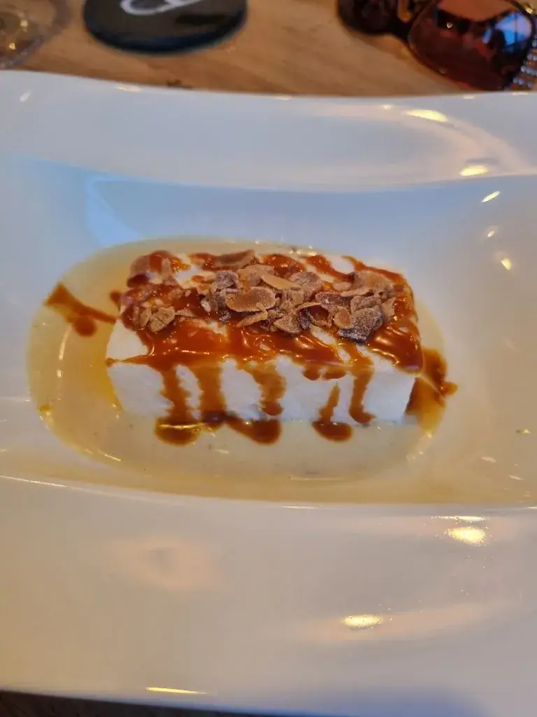 Kelly Molloy_La Coupole By La Ferme - Châtellerault_Châtellerault_review