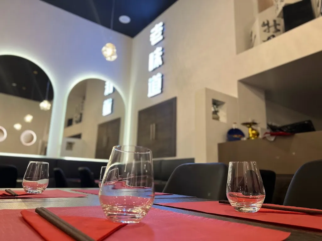 Lion et Poisson 老味道 ristorante a Grenoble