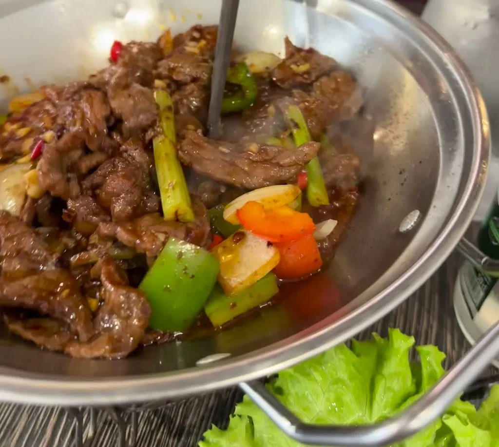 Lion et Poisson 老味道_Grenoble_slider_image_2