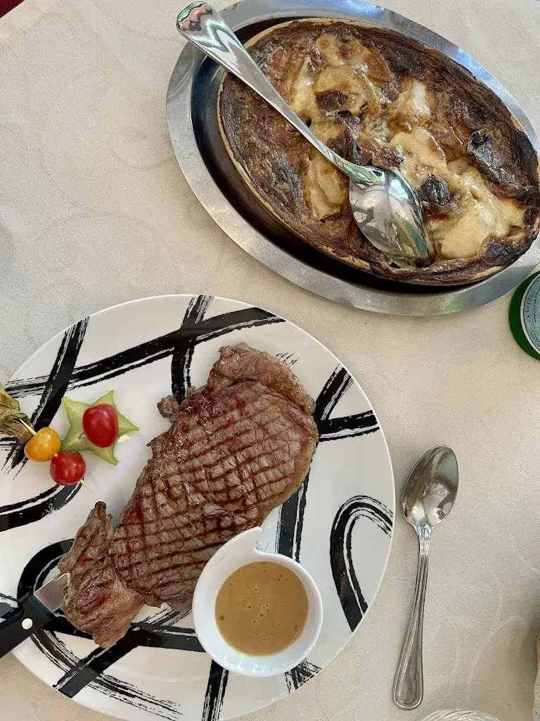 Restaurant La Marmite Dauphinoise_Grenoble_slider_image_3