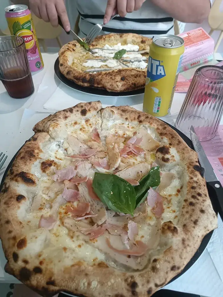 Ayten Bobina_Belli'zza (pizza napolitaines au feu de bois)_Châtellerault_review