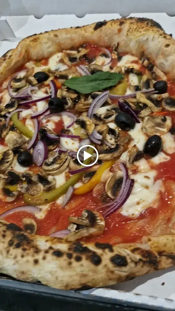 Belli'zza (pizza napolitaines au feu de bois)_Châtellerault_slider_image_2