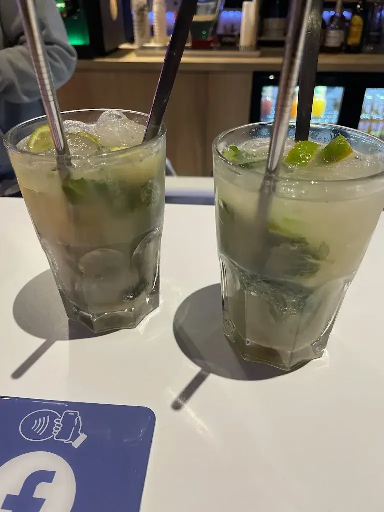 Jeremy Contival_Le QG_Châtellerault_review