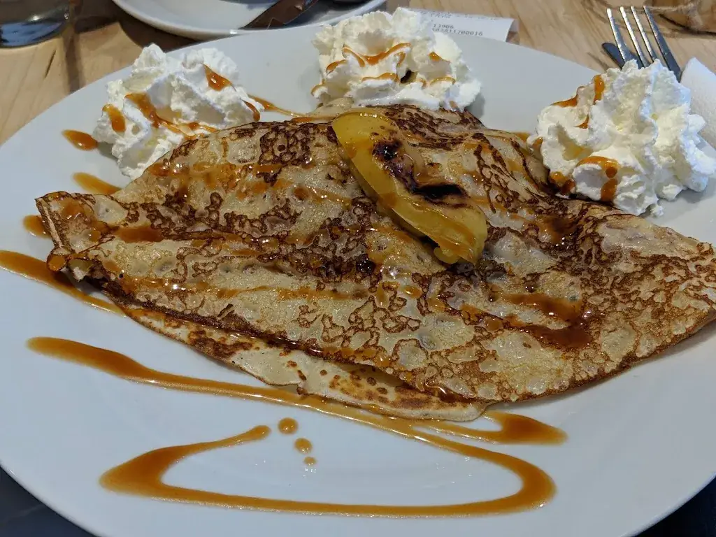 Pranava Keerthi_Chez Grand Maman_Grenoble_review