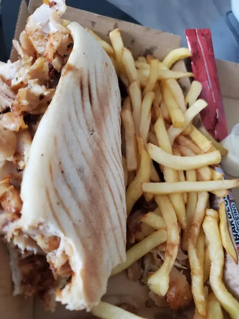 Tina Navarro_Mc délice 86 chez Samir Et bachir_Châtellerault_review