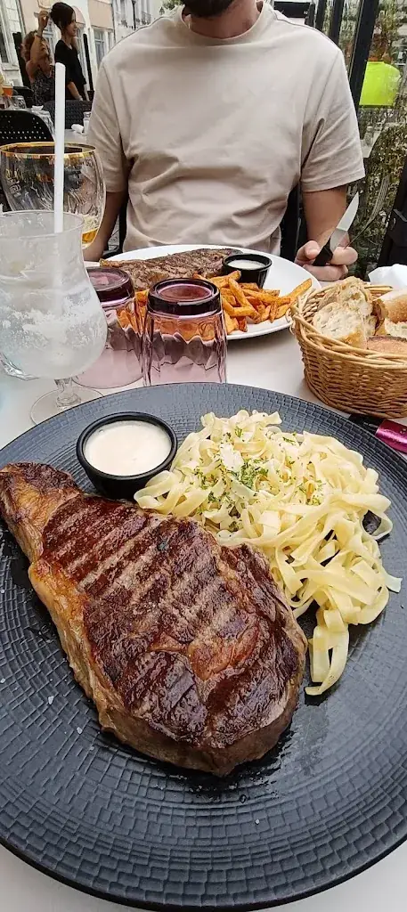 Floriane Tibou_BHV_Châtellerault_recensione