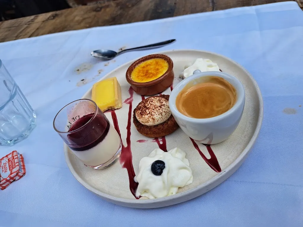 Menu_Les Copains d'Abord - Meilleur Restaurant Grillades Pierrade Cocktails avec Terrasse au Bord de l'Eau 16 Charente Cognac_Cognac_image_2