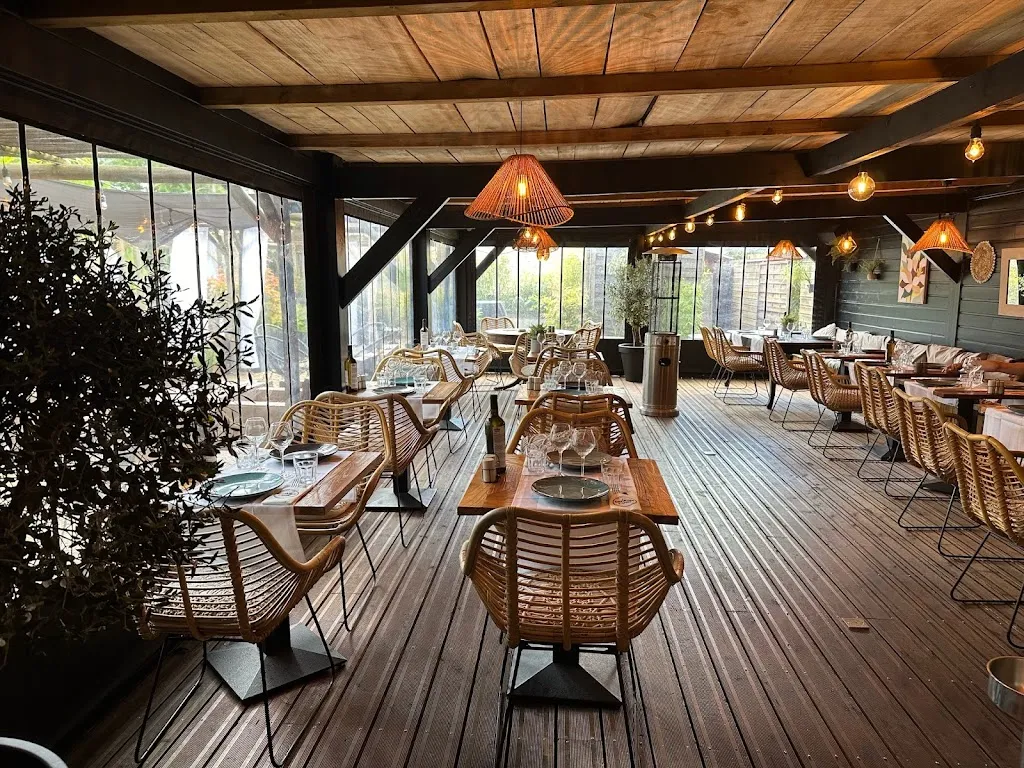 Les Copains d'Abord - Meilleur Restaurant Grillades Pierrade Cocktails avec Terrasse au Bord de l'Eau 16 Charente Cognac restaurant in Cognac