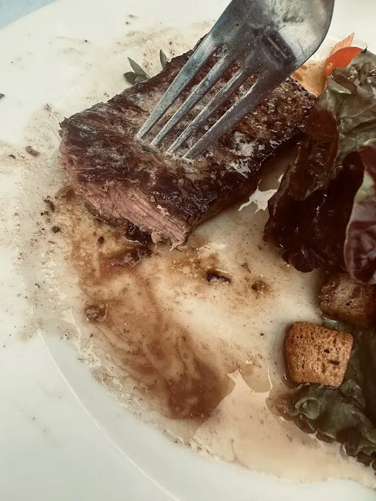 Sulaiman Alsaleh_Auberge - Refuge La Vouivre_Vouvry_review