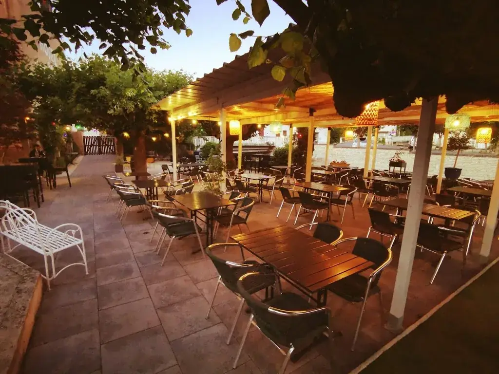 Hôtel du commerce_Civray_slider_image_1