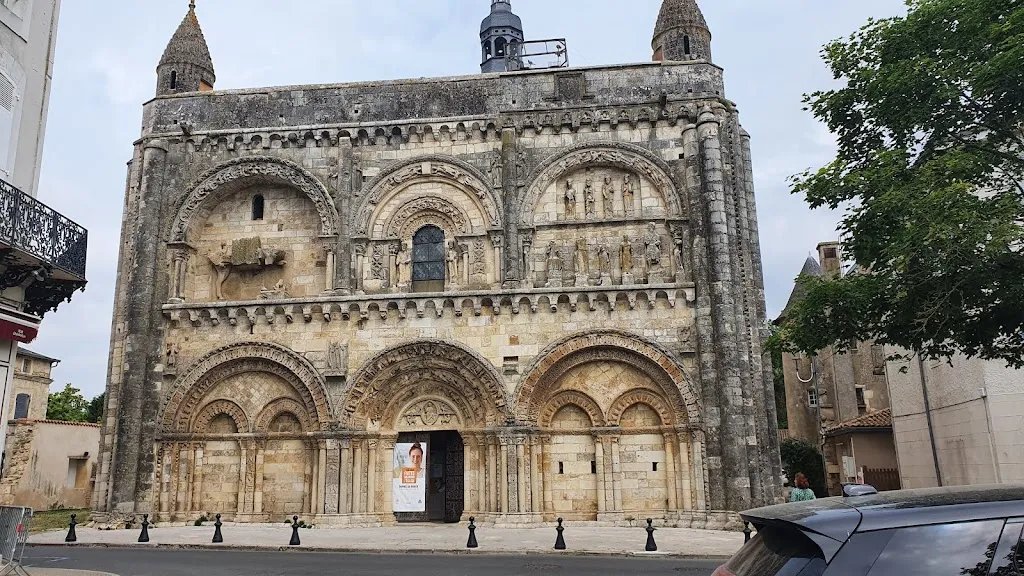 Le Café de la Paix_Civray_slider_image_3