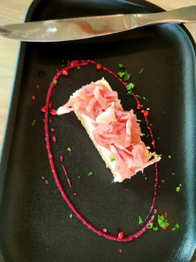 Alexandra Anderson_Relais du Pays Civraisien_Savigné_review