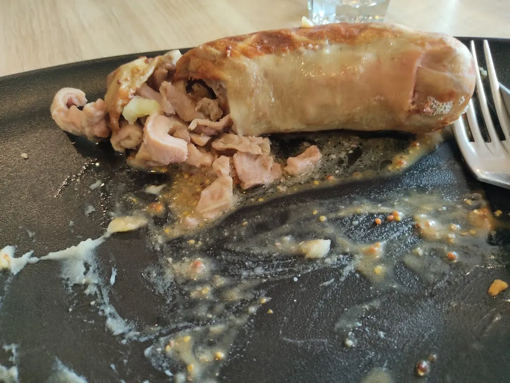 W.B. Ong_Relais du Pays Civraisien_Savigné_review