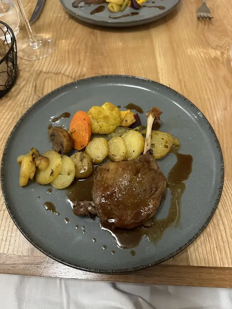 Ben Hollins_Restaurant les drôles_Blanzay_review