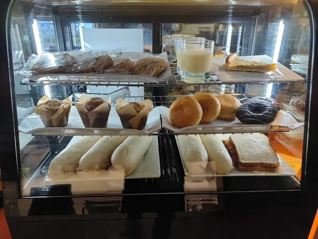 Au Petit Bistrot_Savigné_slider_image_1