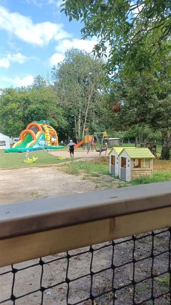 Joanne Thackery_Camping Le Rivage Civraisien_Savigné_review