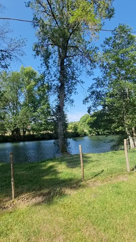 Camping Le Rivage Civraisien_Savigné_slider_image_2