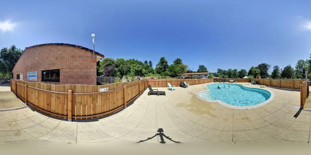 Camping Le Rivage Civraisien_Savigné_slider_image_3