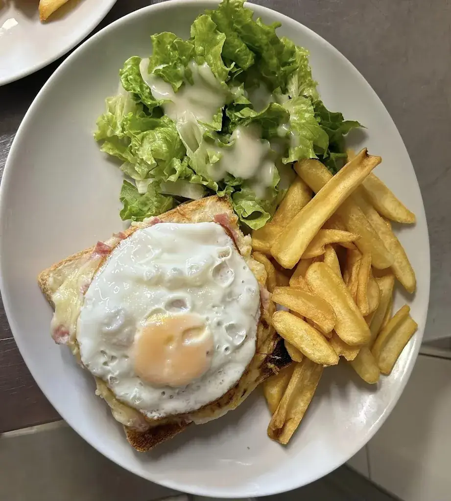 Café Le Commerce_Civray_slider_image_2