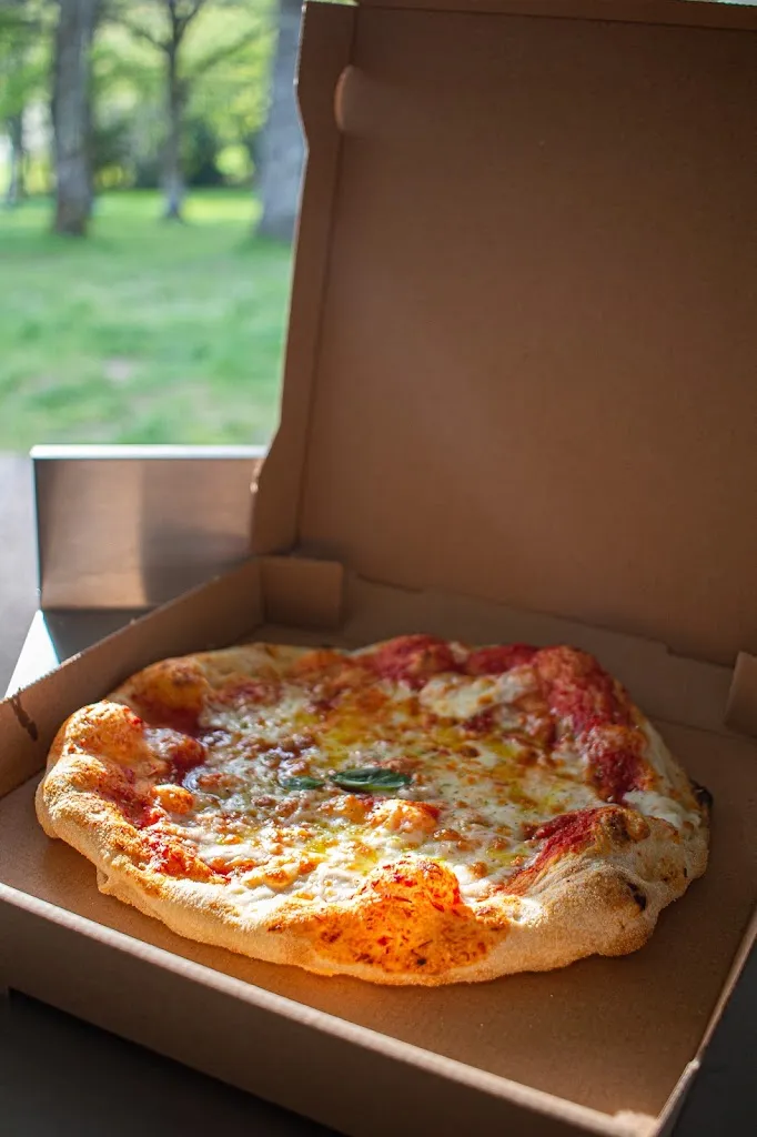 La Guinguette de Saint-Pardoux restaurant in Saint-Pardoux-le-Lac