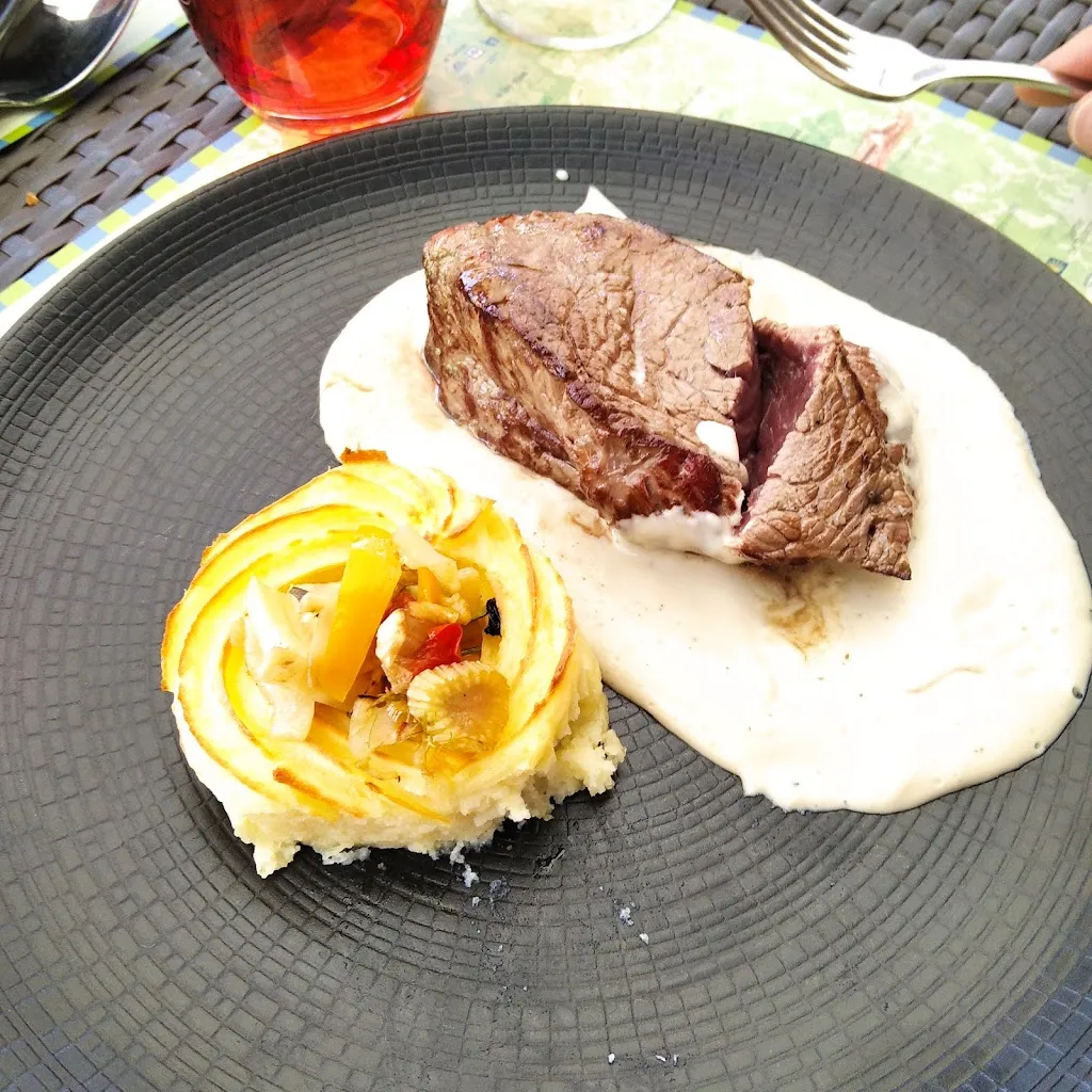 Auberge de Concèze  restaurant in Concèze