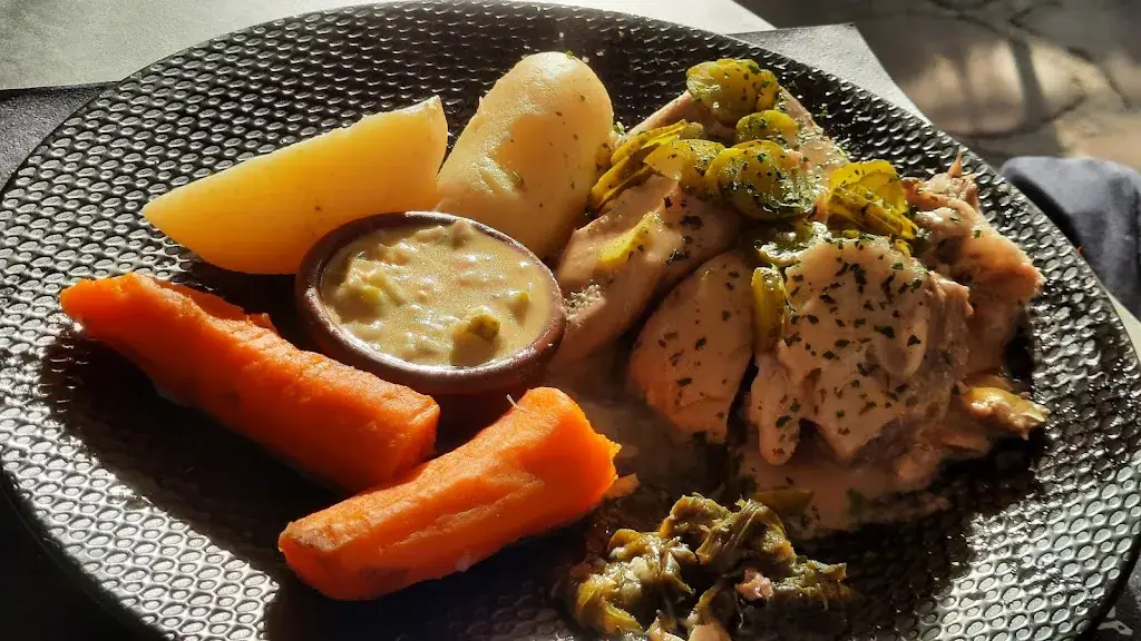 Le Pêcheur de Lune_Corrèze_slider_image_2