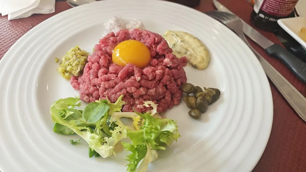 Café de la Poste restaurant in Valence-en-Poitou