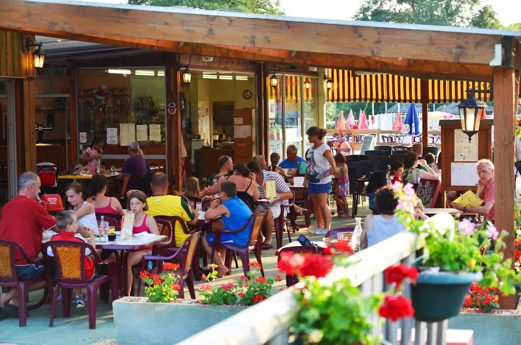 Restaurant La Rivière_Valence-en-Poitou_slider_image_3