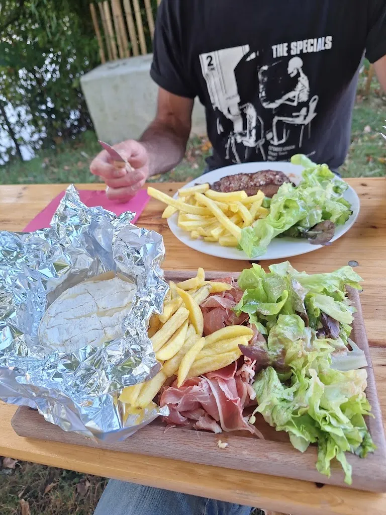 kim newman_Chez Marcel_Confolens_review