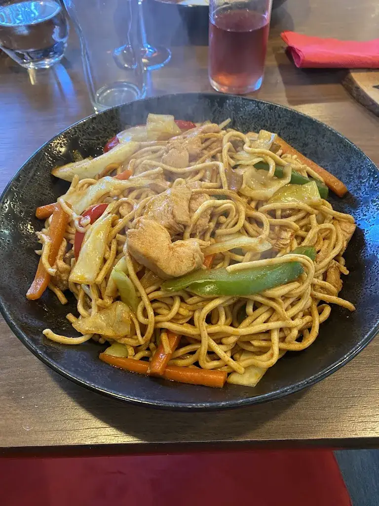 Ian Strutt_Asiatique Cuisine_Confolens_avis