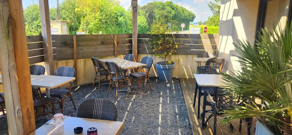 Au Comptoir 1913_Saint-Jean-de-Liversay_slider_image_1