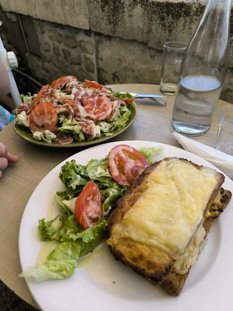 Café de L'Escale_Coulon_slider_image_3