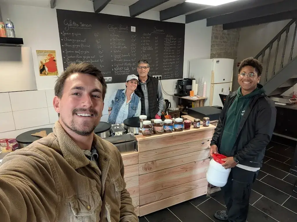 Clovis Rossard_Bar à Crêp'Ritournelle_Coulon_review