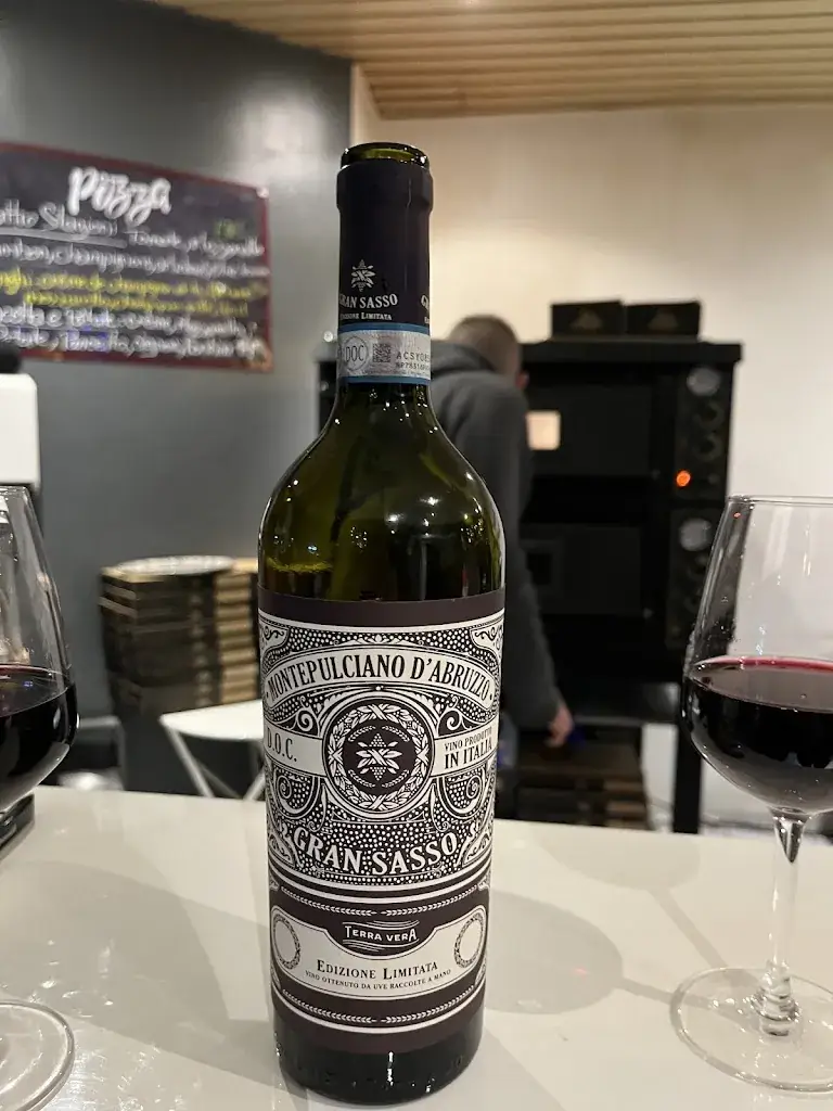 Ngan Chi Leung_La Mozzabella_Mouleydier_recensione