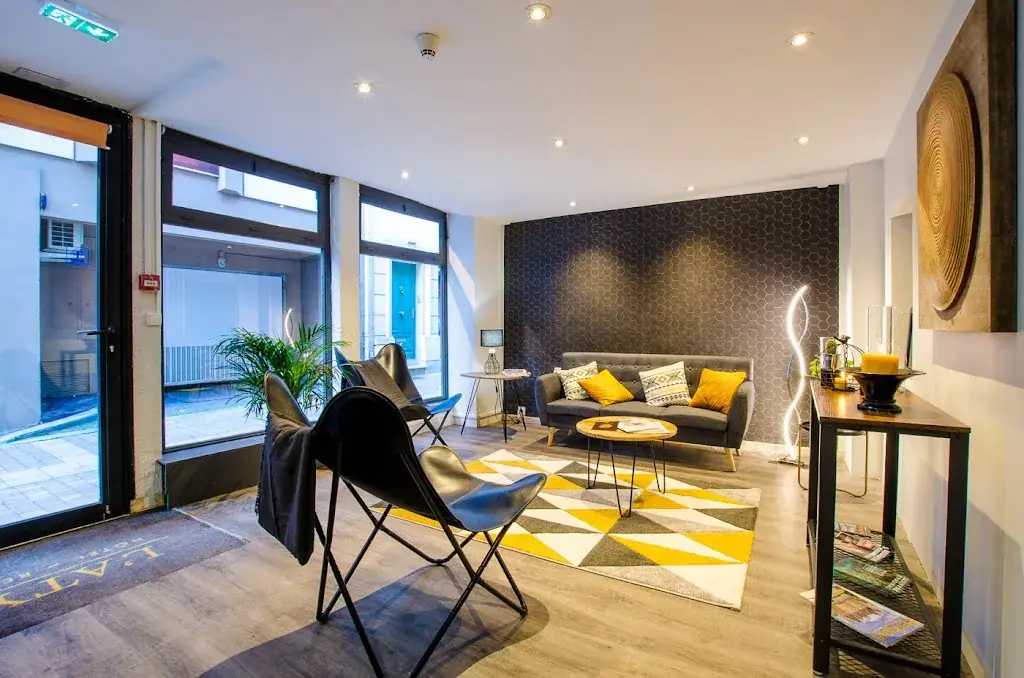 L'Atypic_Bergerac_slider_image_1