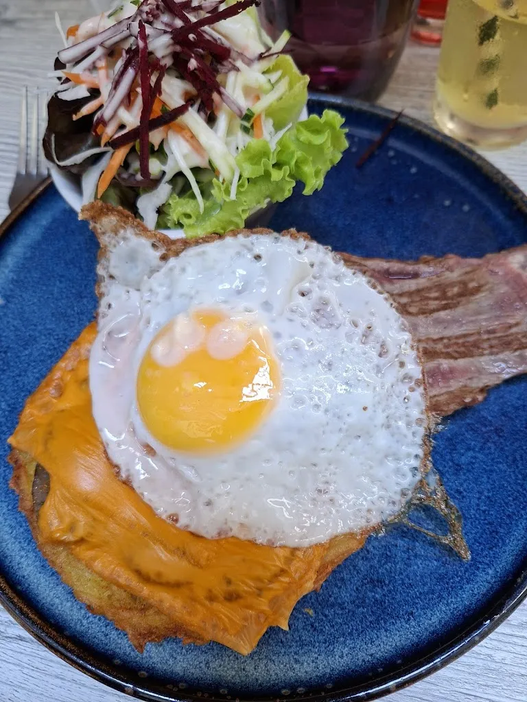 Michèle CAMILLERI_Restaurant 