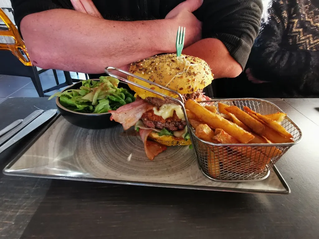 Beno Mrx_LA TABLÉE DE FRED_Coutras_reseña